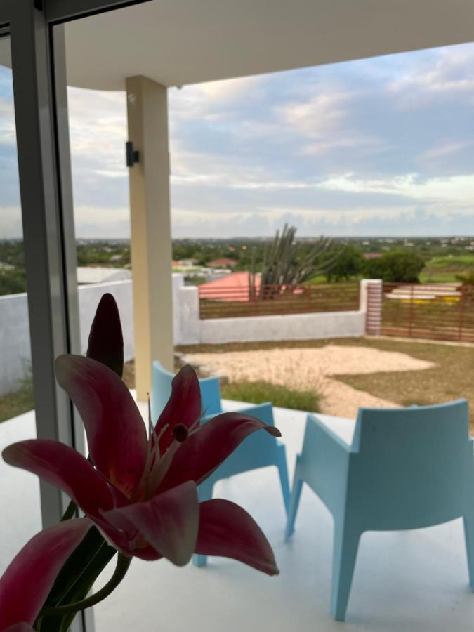 Quiet Happy Place With A View Willemstad Bagian luar foto